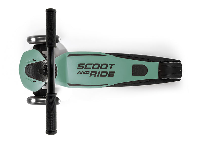 Scoot & Ride Highwaykick5 LED Scooter - Forest