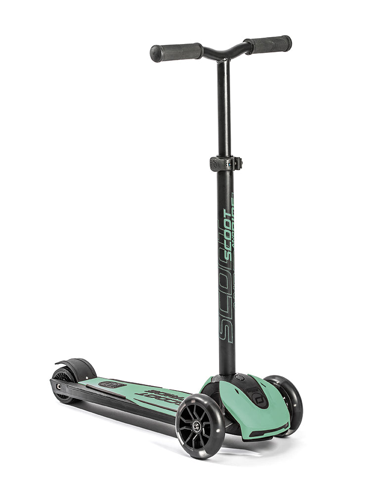 Scoot & Ride Highwaykick5 LED Scooter - Forest