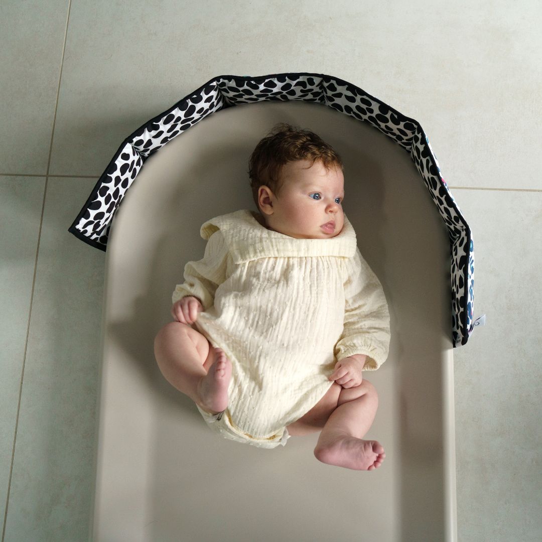 Etta Loves Animal Print Sensory Strip - reversible newborn to 4 months and 5+ months