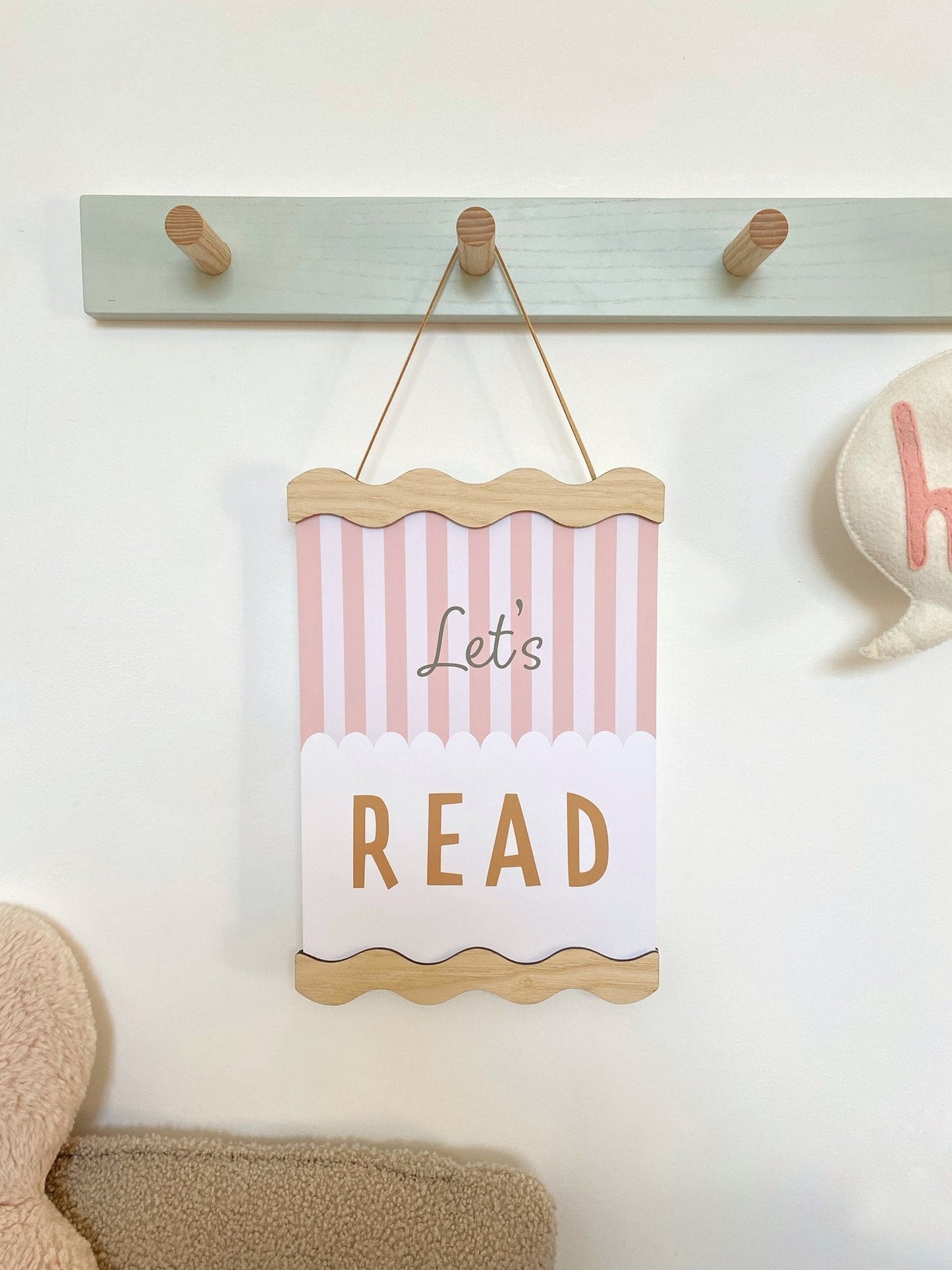 Autumn's Corner Wavy Magnetic Picture Frame - ASH